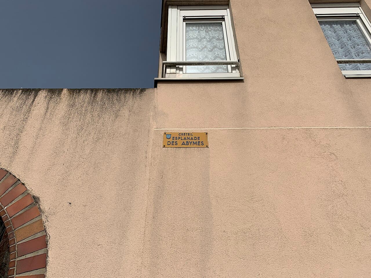 Abymes — travel photo